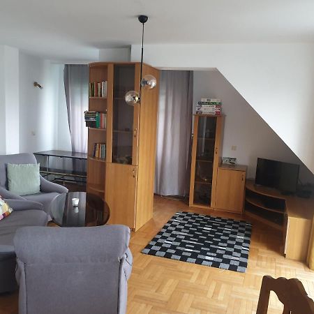 Fit Apartment Burgas Bagian luar foto