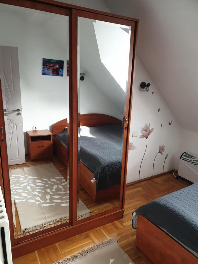 Fit Apartment Burgas Bagian luar foto